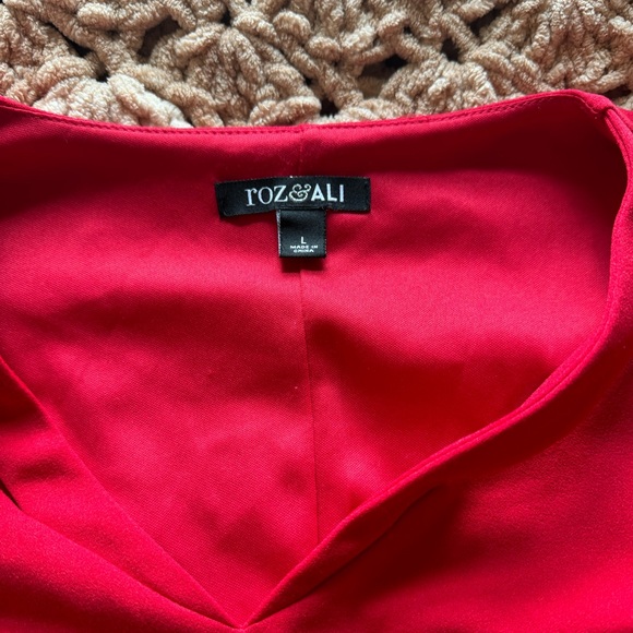 Red Neck Cut out Dress - Picture 2 of 2